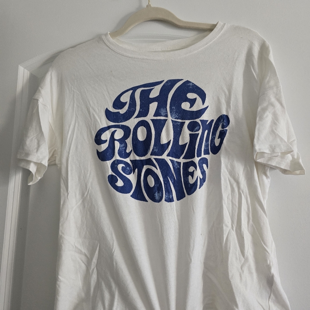 American Eagle Outfitters White Short Sleeve Rolling Stones Tee
